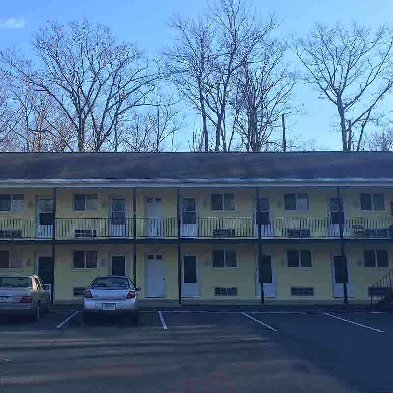 Country Place Inn And Suites Уайтхейвен Экстерьер фото